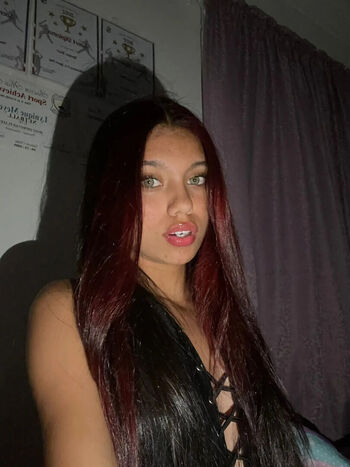 Full leaked Lynique meyer page private onlyfans photo