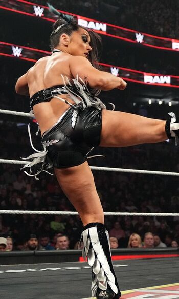 Full leaked Lyra valkyria page private onlyfans photo