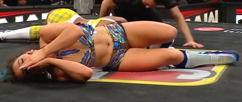 Full leaked Lyra valkyria page private onlyfans photo