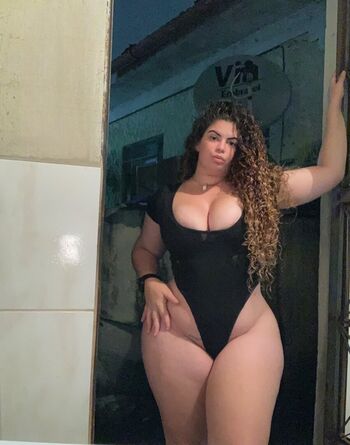 Full leaked Lyrielpassos private onlyfans photo