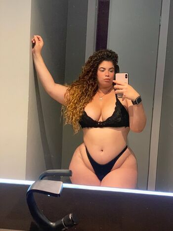 Full leaked Lyrielpassos private onlyfans photo