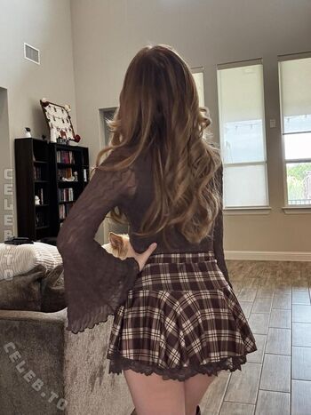 Full leaked Lyssaurora private onlyfans photo