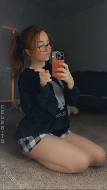 Full leaked Lyssaurora page private onlyfans photo