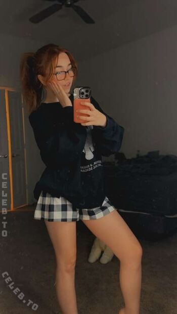 Full leaked Lyssaurora page private onlyfans photo