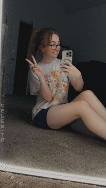 Full leaked Lyssaurora page private onlyfans photo