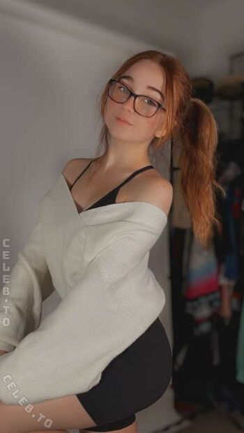 Full leaked Lyssaurora page private onlyfans photo