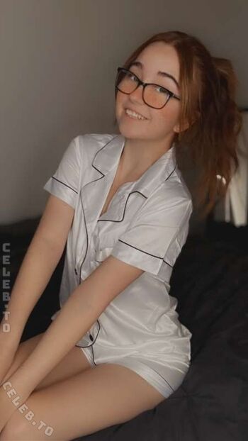 Full leaked Lyssaurora page private onlyfans photo