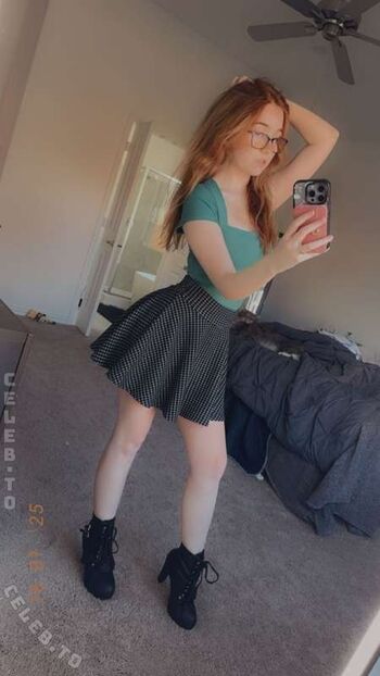 Full leaked Lyssaurora page private onlyfans photo