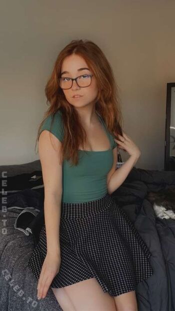 Full leaked Lyssaurora page private onlyfans photo