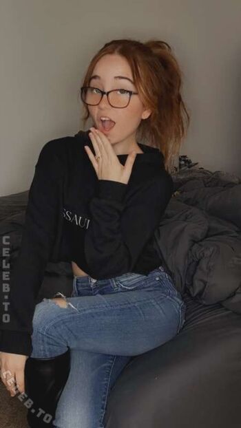 Full leaked Lyssaurora page private onlyfans photo