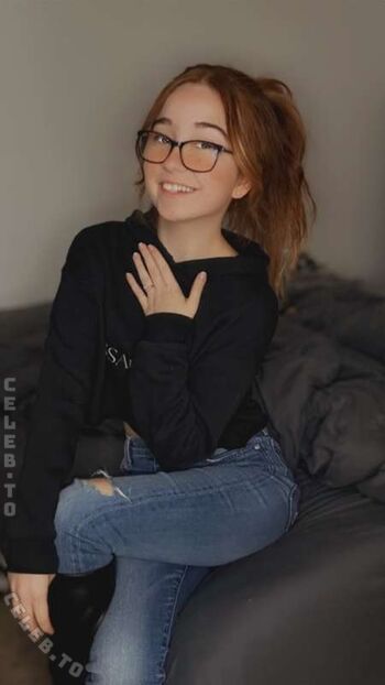 Full leaked Lyssaurora page private onlyfans photo