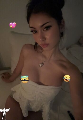 Full leaked Lyuaei  page private onlyfans photo