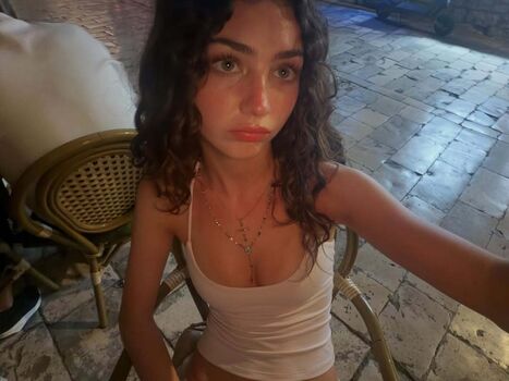 Full leaked Lyzzahh private onlyfans photo