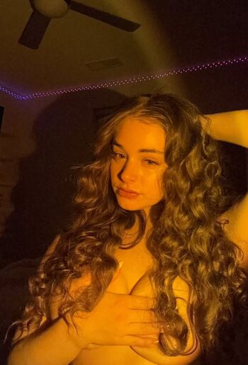 Full leaked Madalynjoy private onlyfans photo
