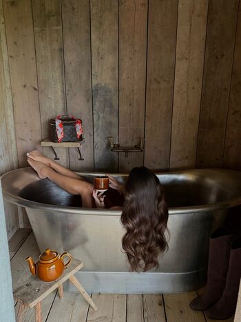 Maddy Cheary / maddycheary