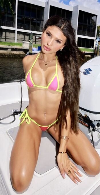 Full leaked Madi mills private onlyfans photo