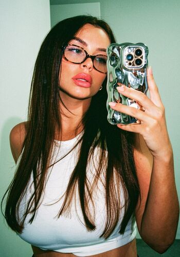 Full leaked Madison mclachlan private onlyfans photo