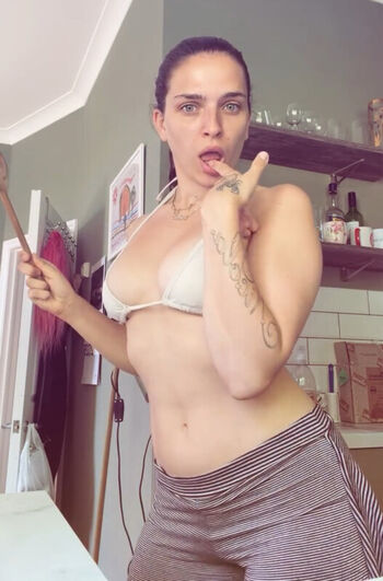 Full leaked Mae muller private onlyfans photo