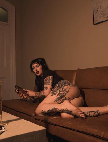 Full leaked Maebemorty private onlyfans photo