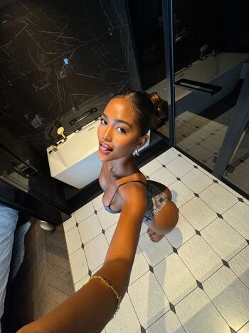 Full leaked Maeurn smiles private onlyfans photo