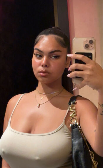 Full leaked Maeva l ex a big ted private onlyfans photo