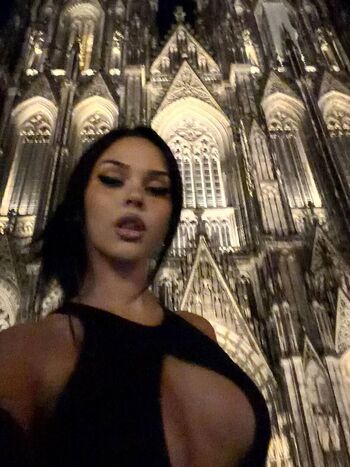 Full leaked Maggie lindemann private onlyfans photo