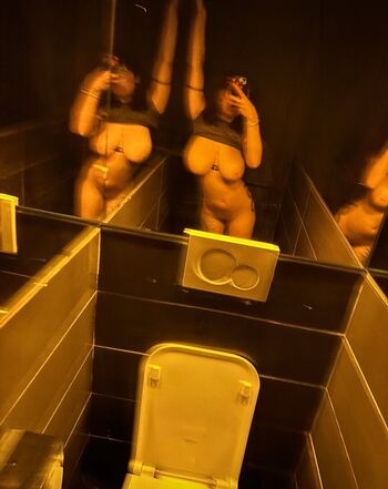 Full leaked Maghrbna page private onlyfans photo