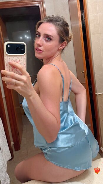 Full leaked Magui ansuz page private onlyfans photo