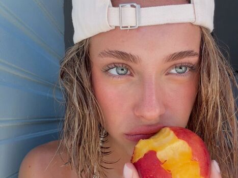 Full leaked Magui corceiro page private onlyfans photo