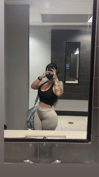Full leaked Magzcow private onlyfans photo