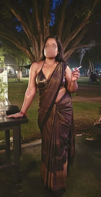 Full leaked Mahi da slut private onlyfans photo