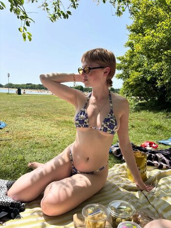 mai_buzzcut