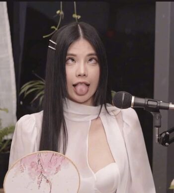 Full leaked Mai dora private onlyfans photo