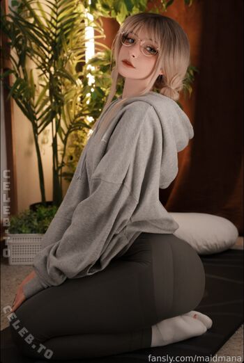 Full leaked Maidmana page private onlyfans photo