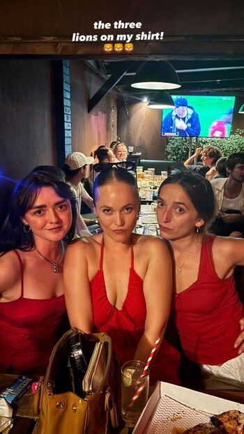 Full leaked Maisie williams private onlyfans photo