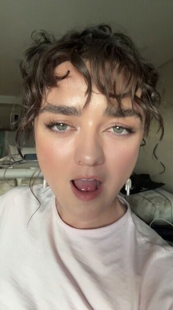 Full leaked Maisie williams page private onlyfans photo
