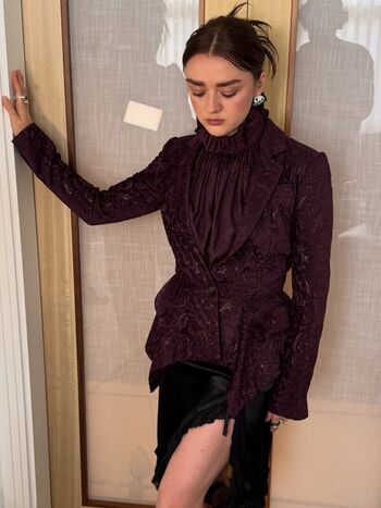 Full leaked Maisie williams page private onlyfans photo