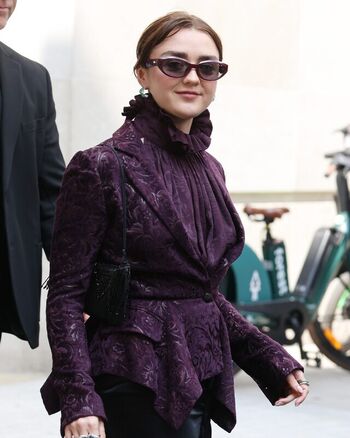 Full leaked Maisie williams page private onlyfans photo