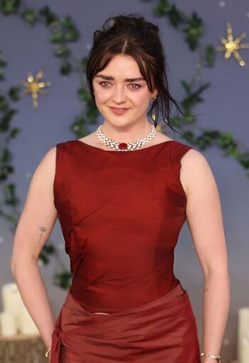 Full leaked Maisie williams page private onlyfans photo