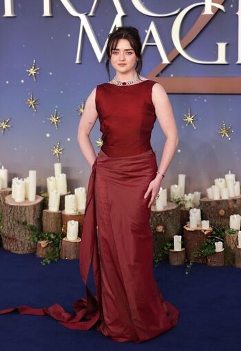 Full leaked Maisie williams page private onlyfans photo