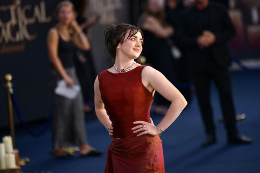 Full leaked Maisie williams page private onlyfans photo