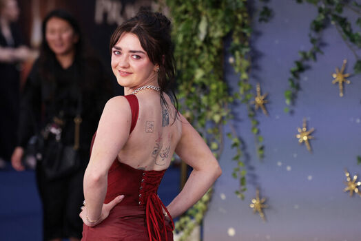 Full leaked Maisie williams page private onlyfans photo