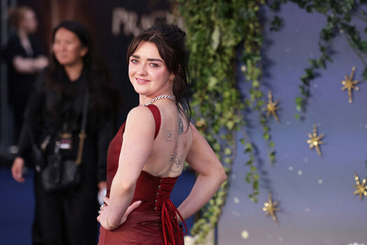 Full leaked Maisie williams page private onlyfans photo