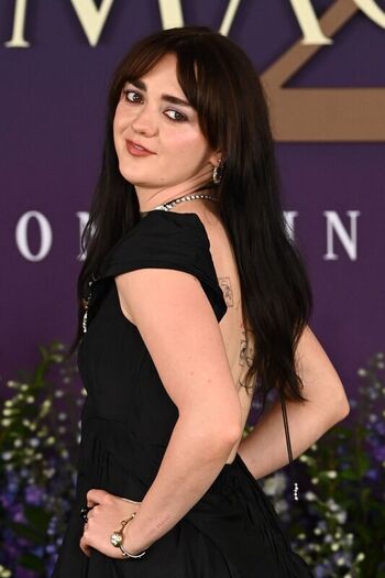 Full leaked Maisie williams page private onlyfans photo