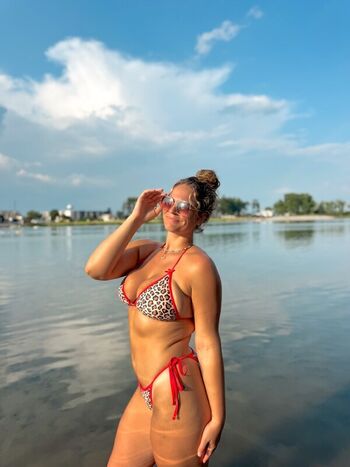 Full leaked Makena larson private onlyfans photo