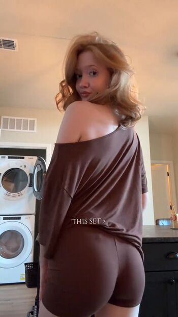 Full leaked Makenna kelly private onlyfans photo