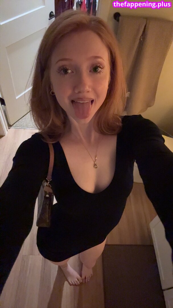 Makenna Kelly / Lifewithmak