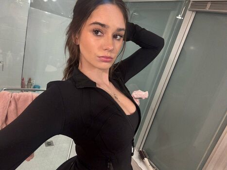 Full leaked Makenzie raine private onlyfans photo