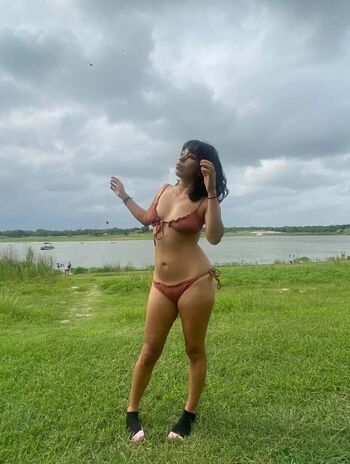 Full leaked Makeoutradio private onlyfans photo
