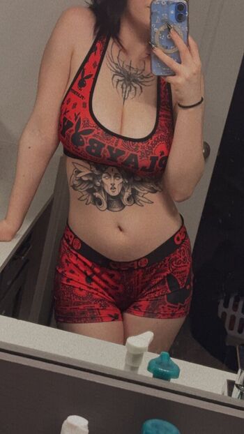 Full leaked Makomommyvt private onlyfans photo